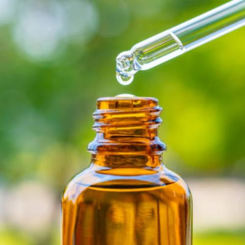 Những Lưu Ý Khi Sử Dụng Tinh Dầu Thiên Nhiên Trong Ăn Uống